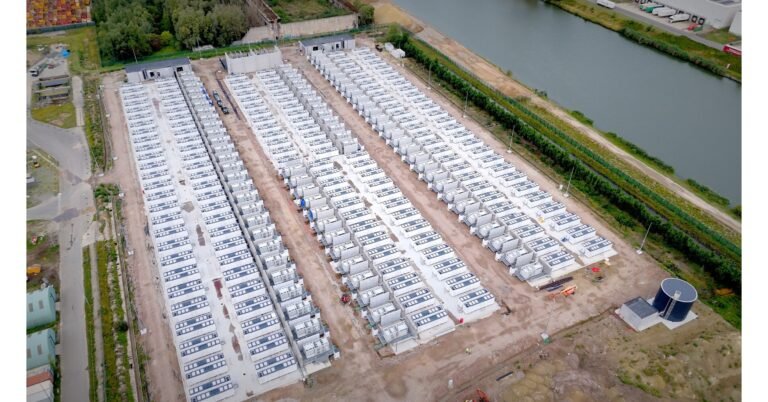 Sungrow_ENGIE_BESS_First400MWh_2.jpg
