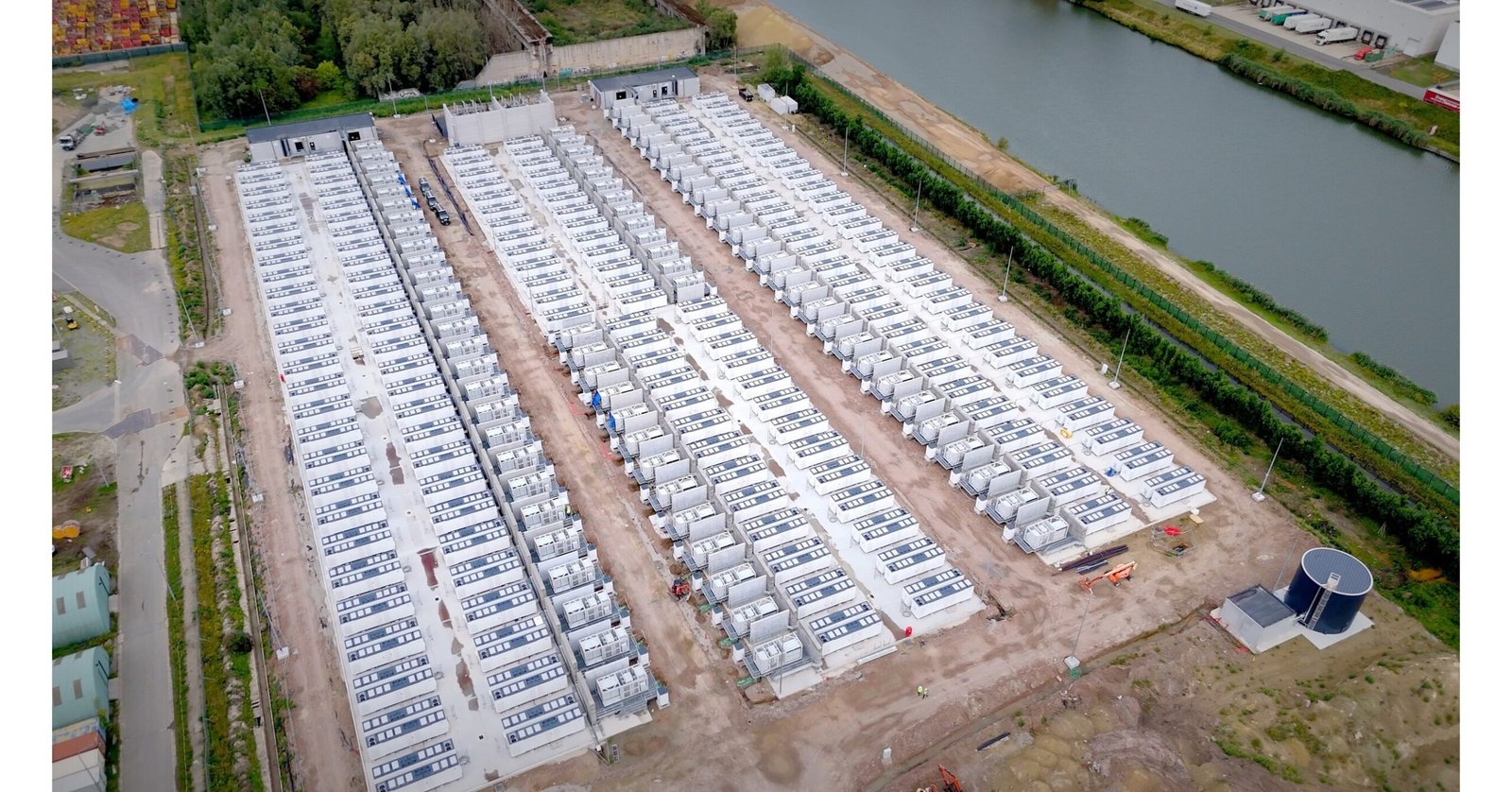 Sungrow_ENGIE_BESS_First400MWh_2.jpg