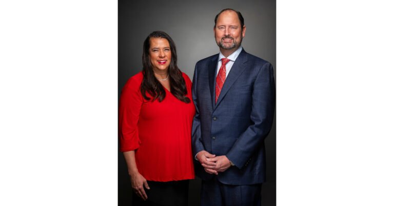 Utah_Valley_University___Rich_and_Marla_Linder.jpg